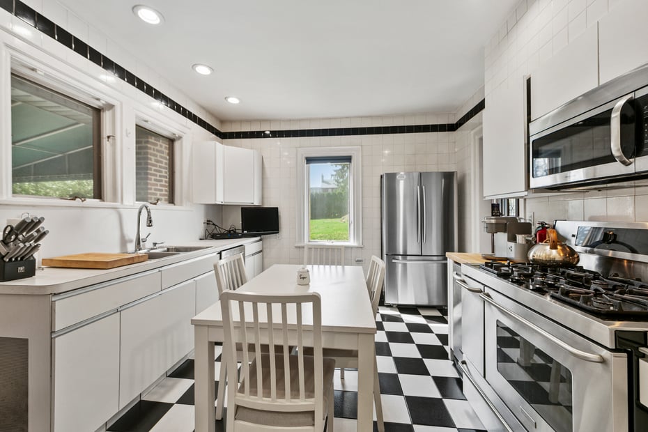 44 Fenimore Road Photo 10