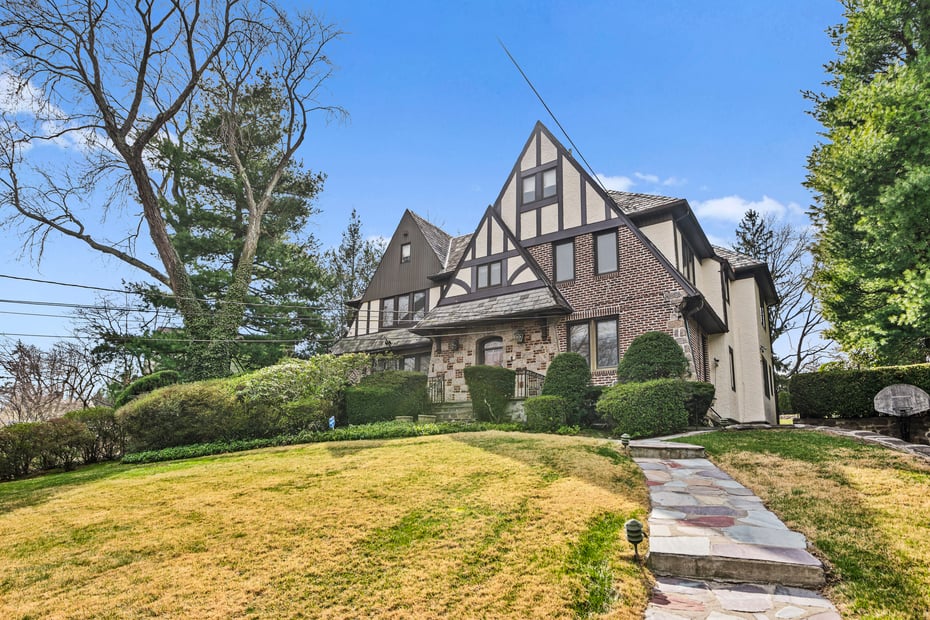 44 Fenimore Road Photo 41