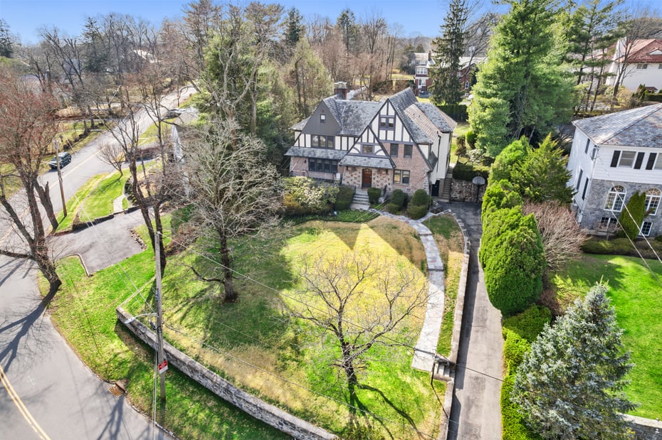 44 Fenimore Road Photo 44