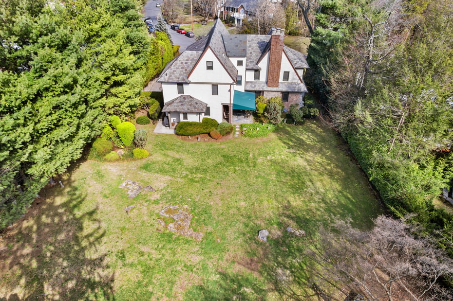 44 Fenimore Road Photo 43