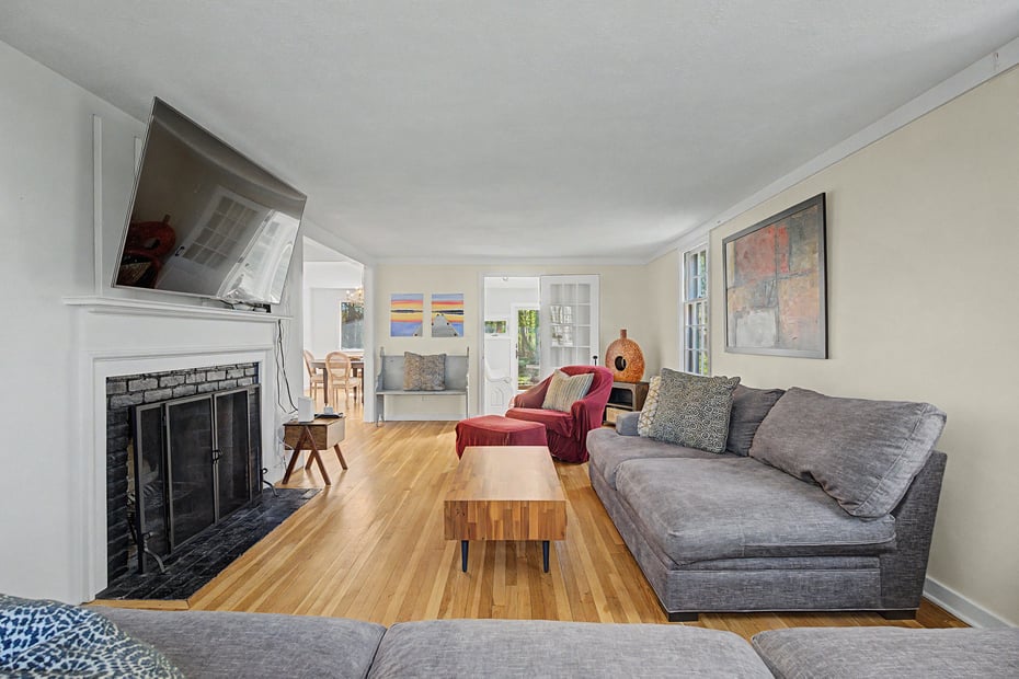 304 Bushy Hill Road Photo 15