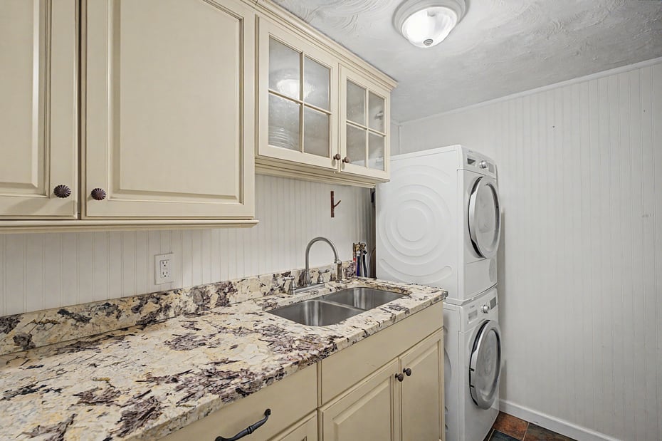 304 Bushy Hill Road Photo 22