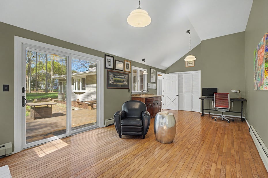 304 Bushy Hill Road Photo 24