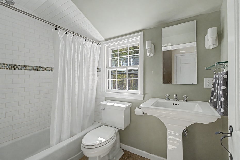 304 Bushy Hill Road Photo 31