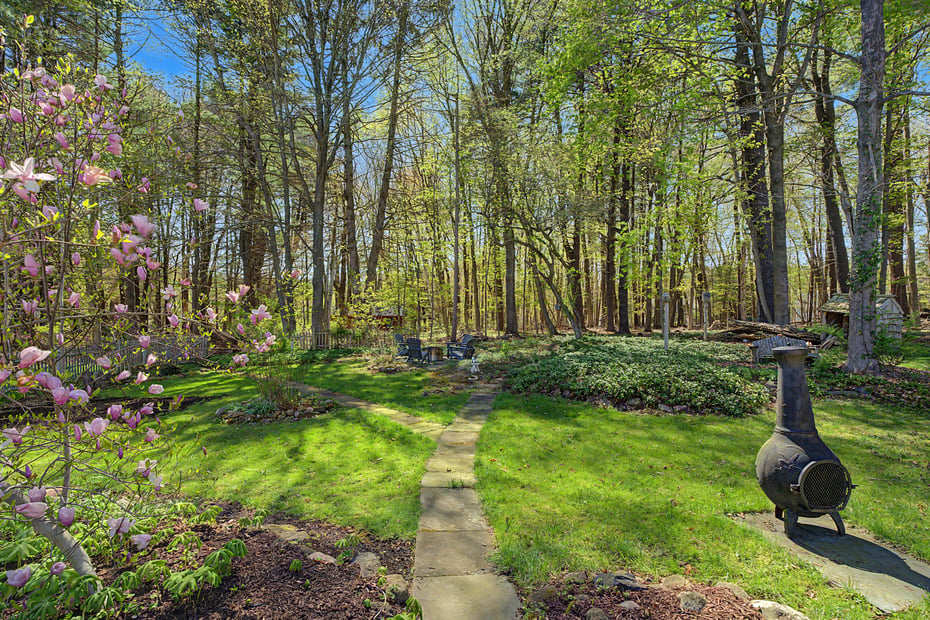 304 Bushy Hill Road Photo 37