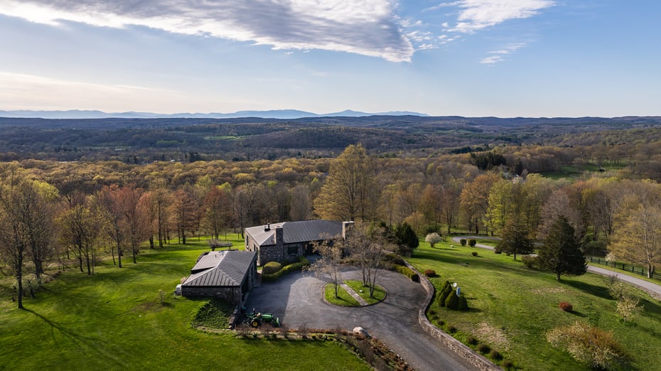 1135 Duell Road Photo 4