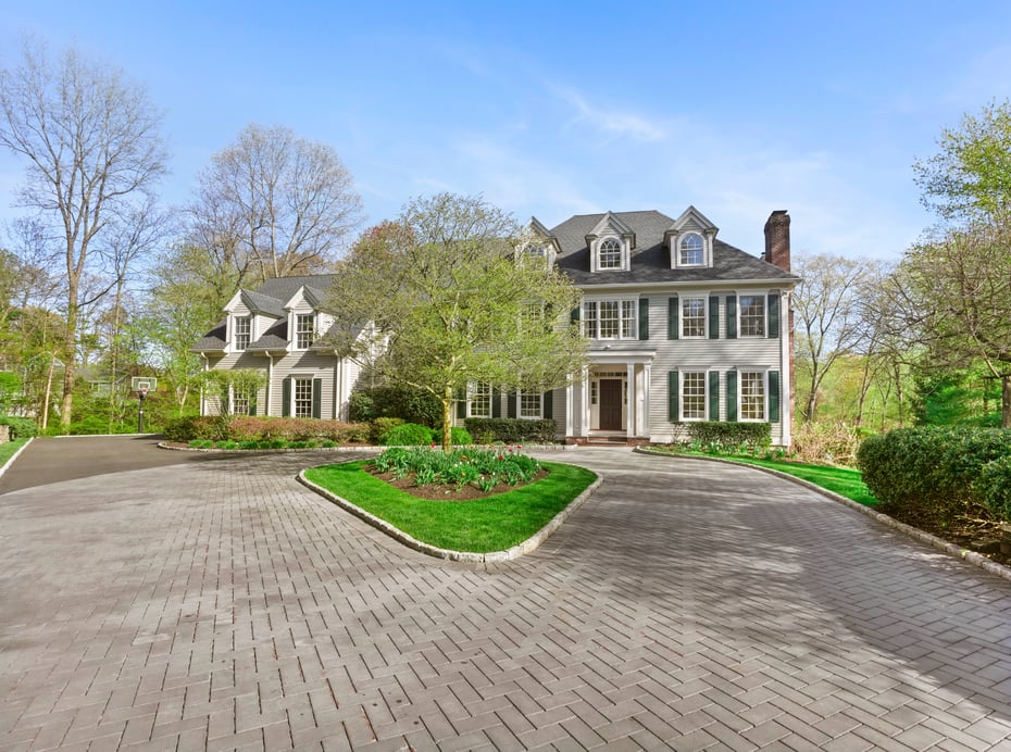12 Brandon Circle Photo 1