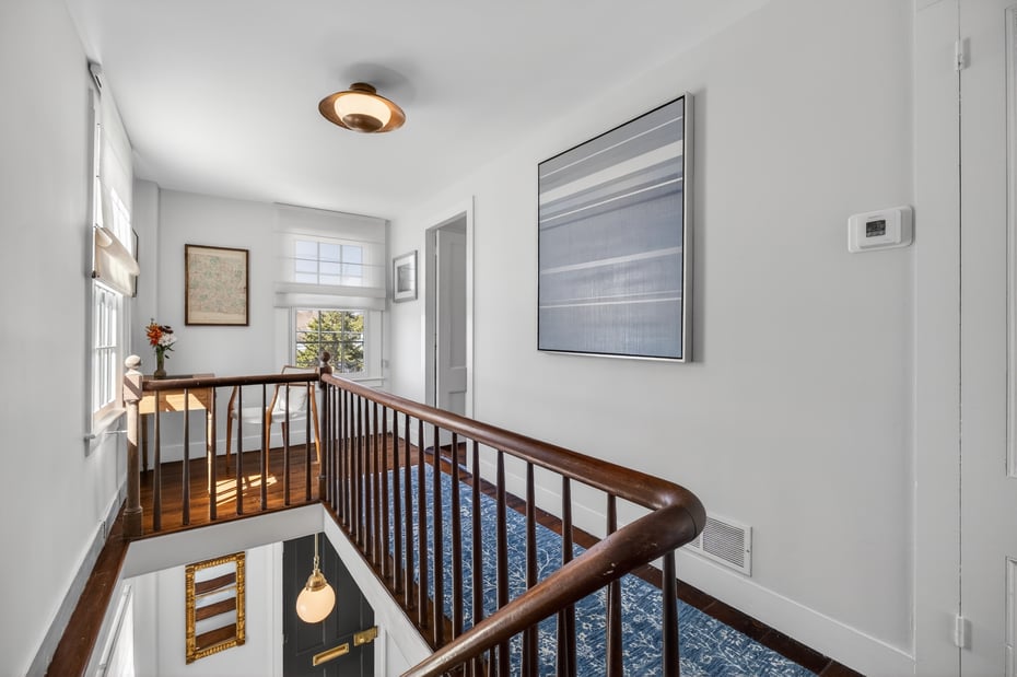 17 Scholes Lane Photo 15