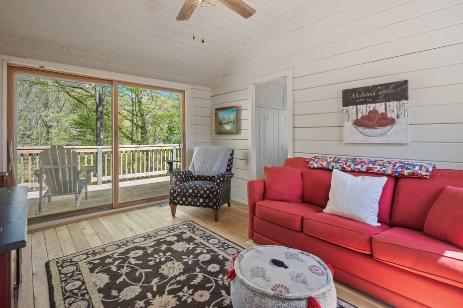 176 Ponus Avenue Photo 35