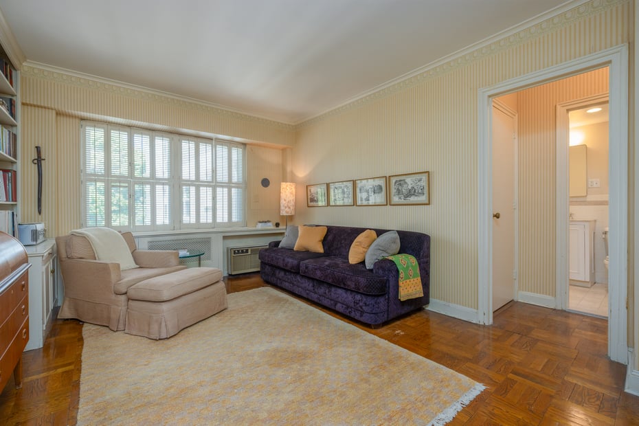 1 Stoneleigh  #5J Photo 24
