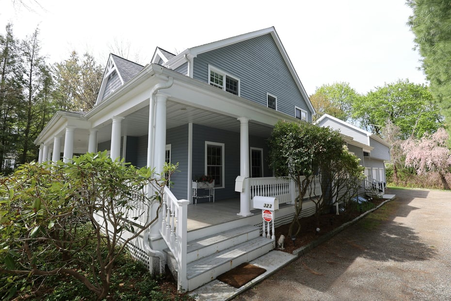 323 Main Street Photo 2
