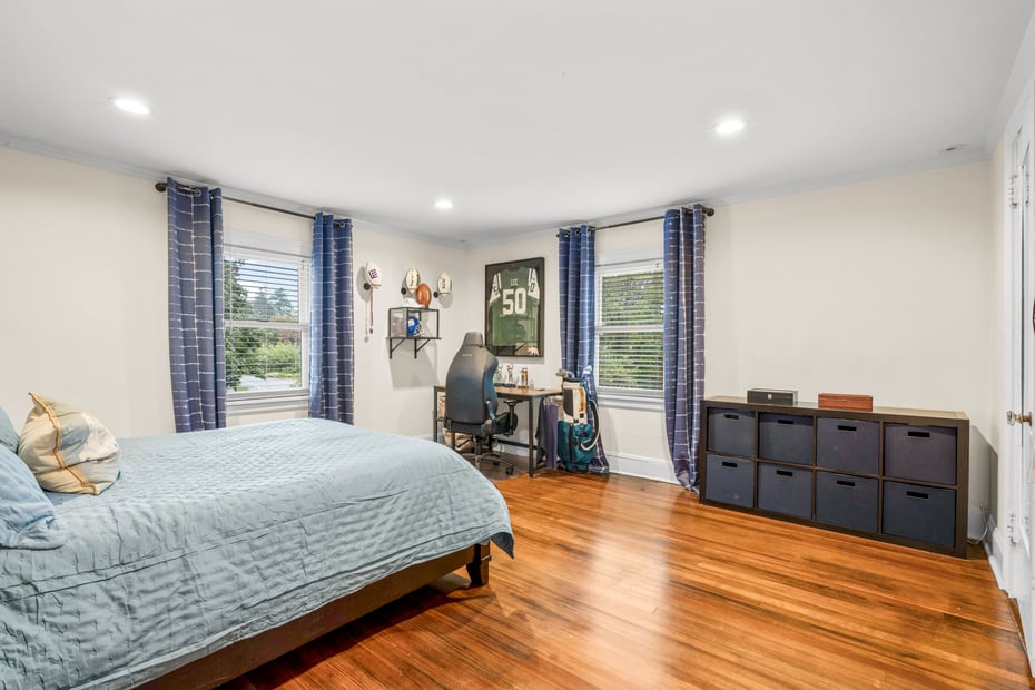 20 Elk Avenue Photo 31