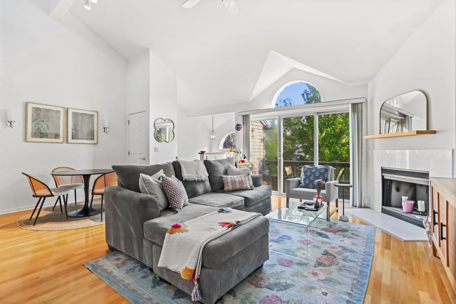 15 Perry Avenue  #A4 Photo 4