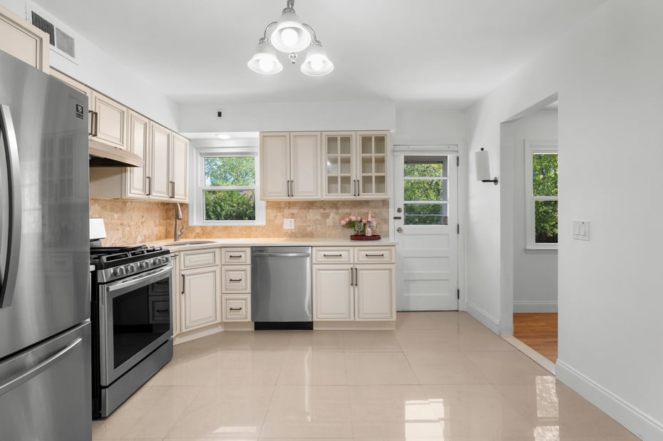 71 Bacon Place Photo 10