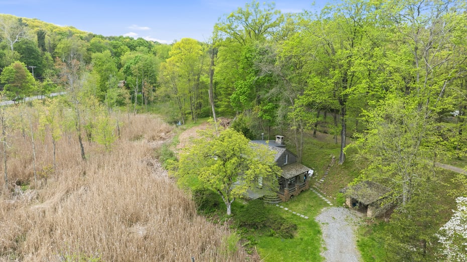 227 Cedar Lane Photo 2