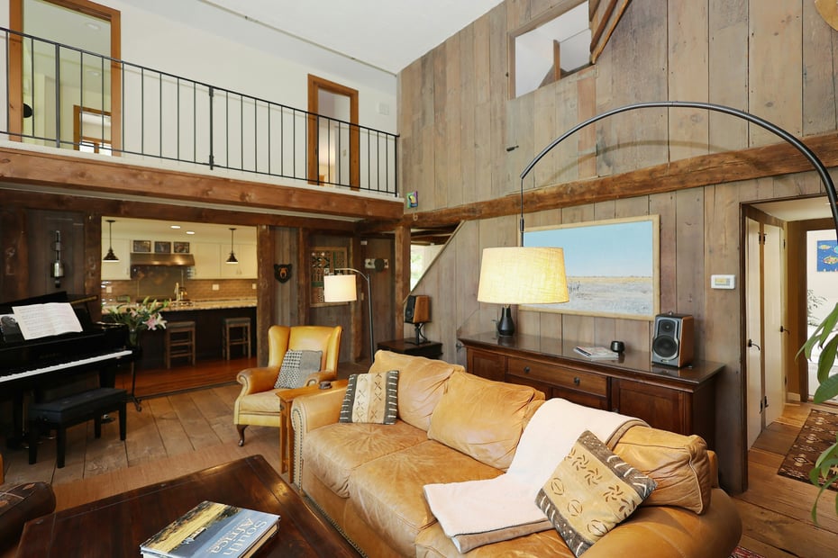 68 Bloomer Road Photo 8