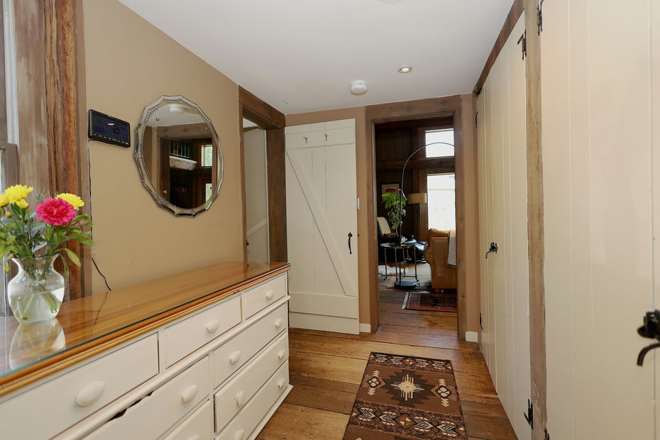 68 Bloomer Road Photo 17