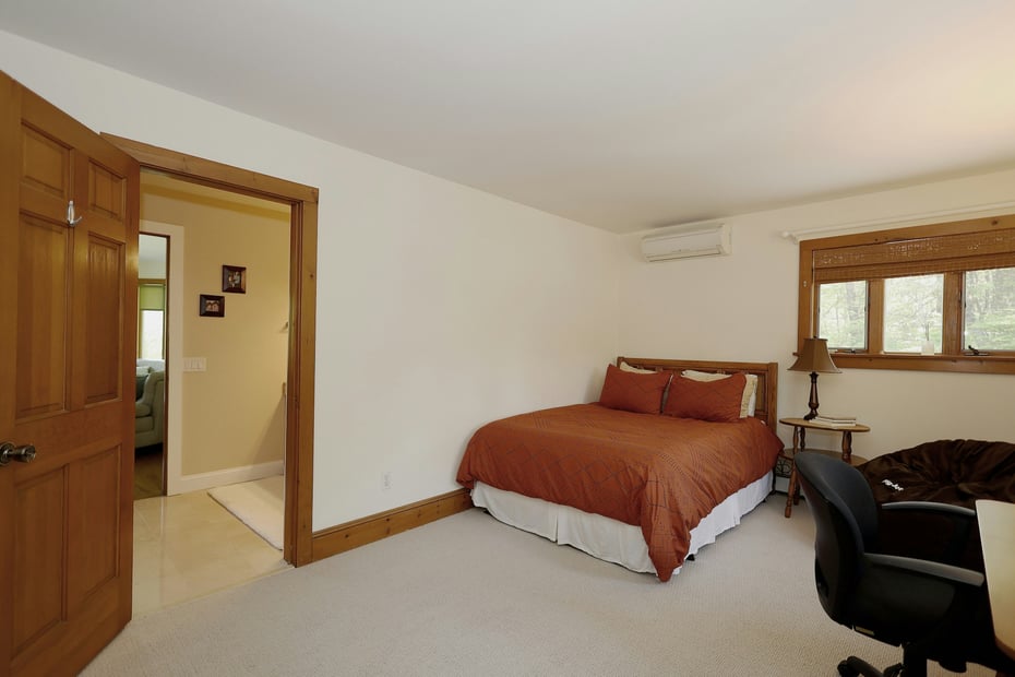 68 Bloomer Road Photo 24