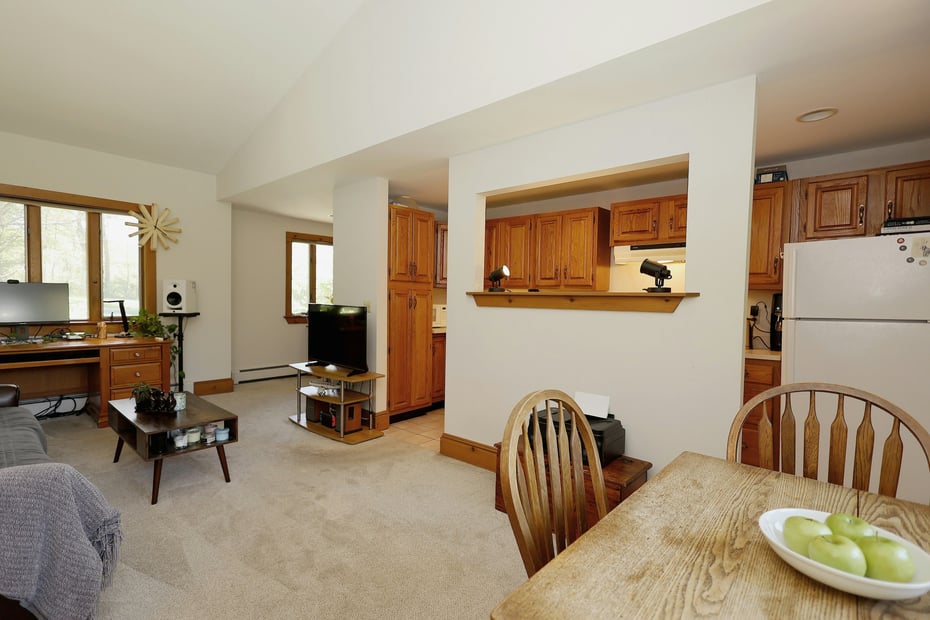 68 Bloomer Road Photo 32