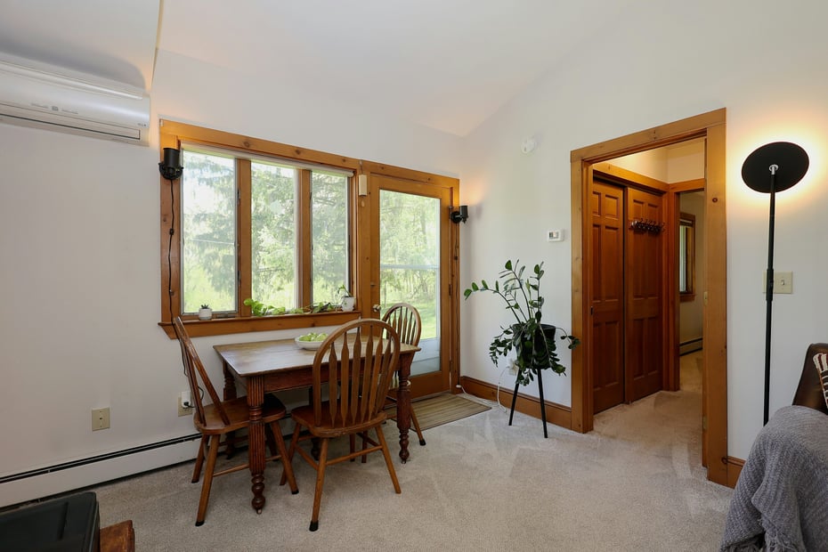 68 Bloomer Road Photo 36