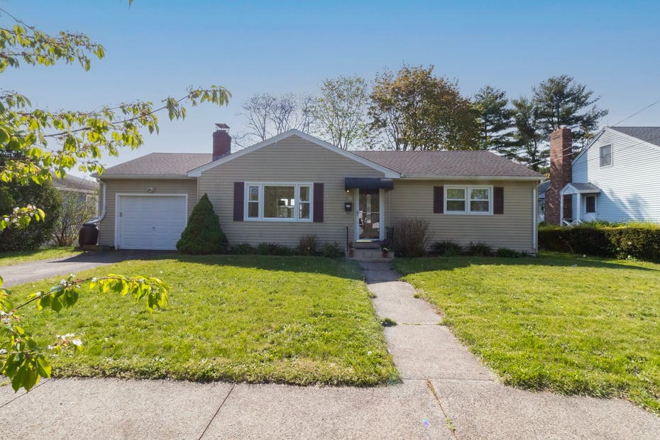 30 Hopkins Drive Photo 1