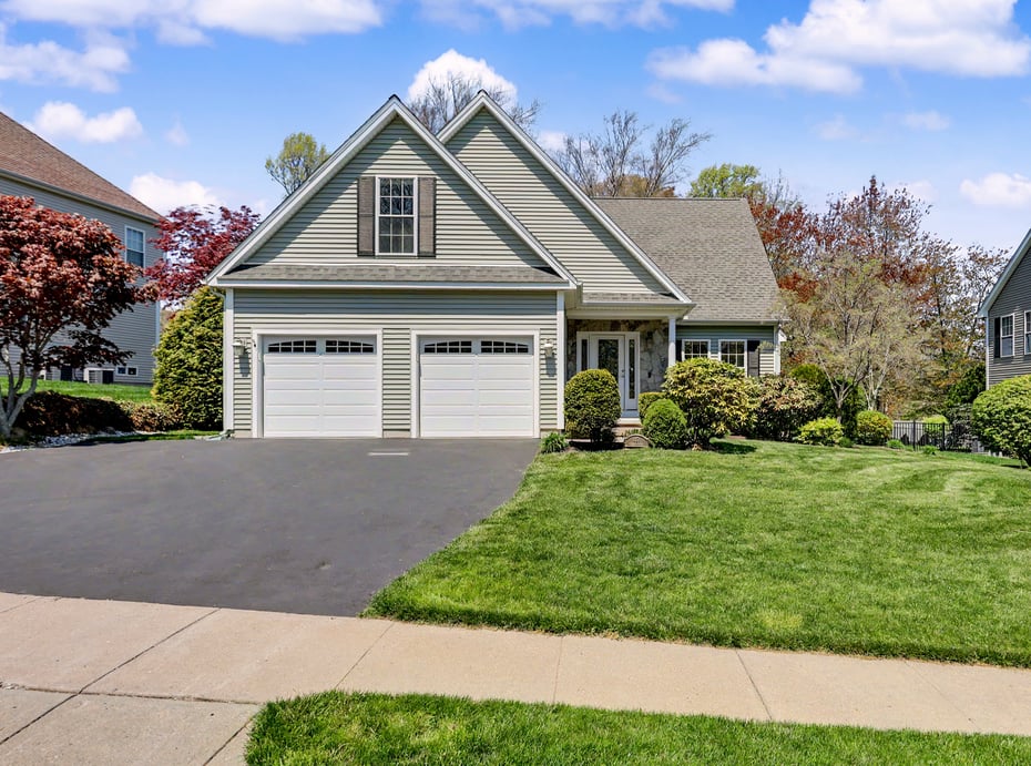 112 Ensign Drive Photo 1