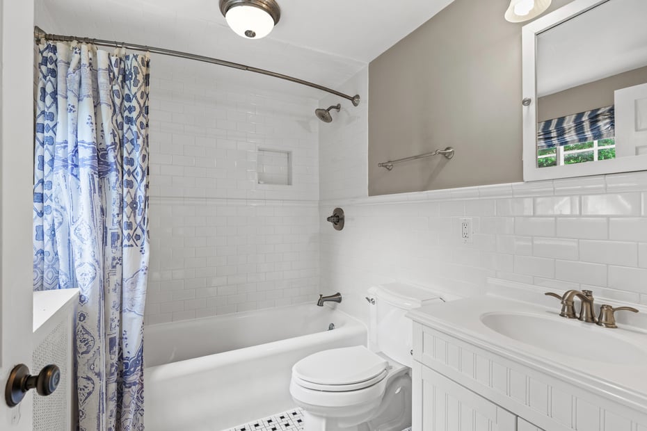 10 Woodland Drive Photo 19