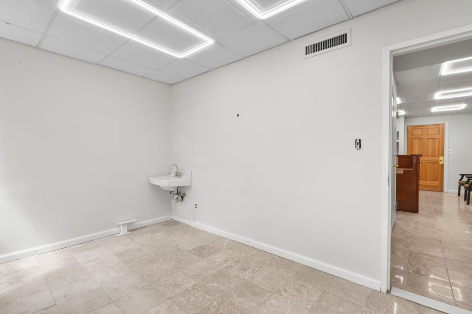 115 E 61st Street  #4D Photo 10