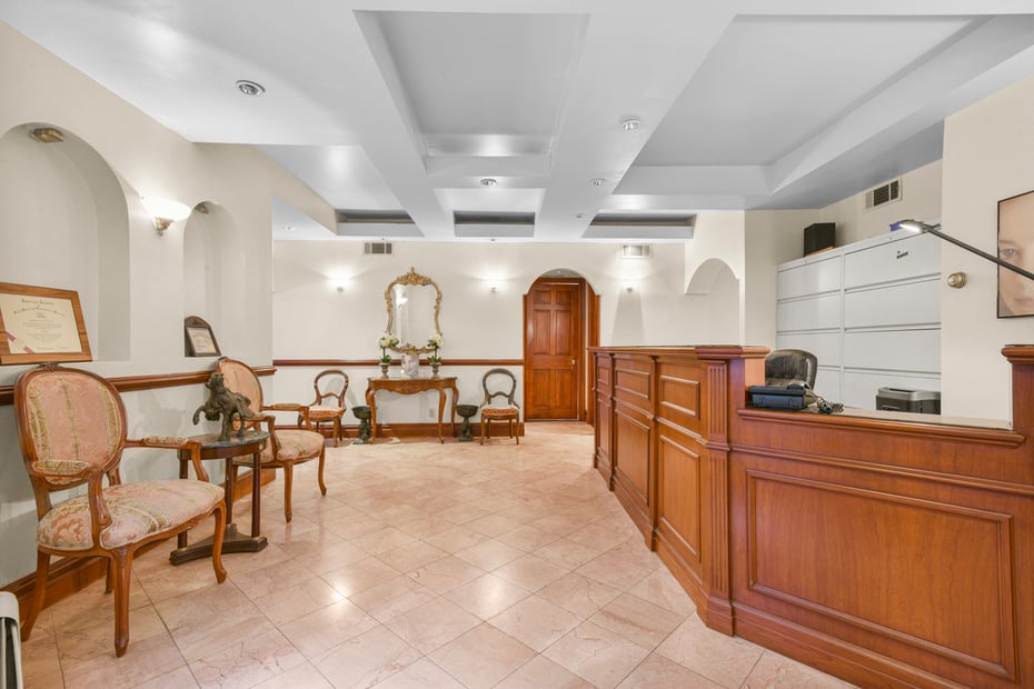 115 E 61st Street  #4C Photo 14