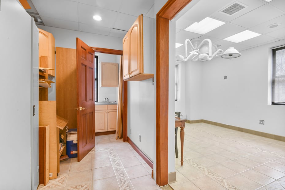 115 E 61st Street  #4C Photo 15
