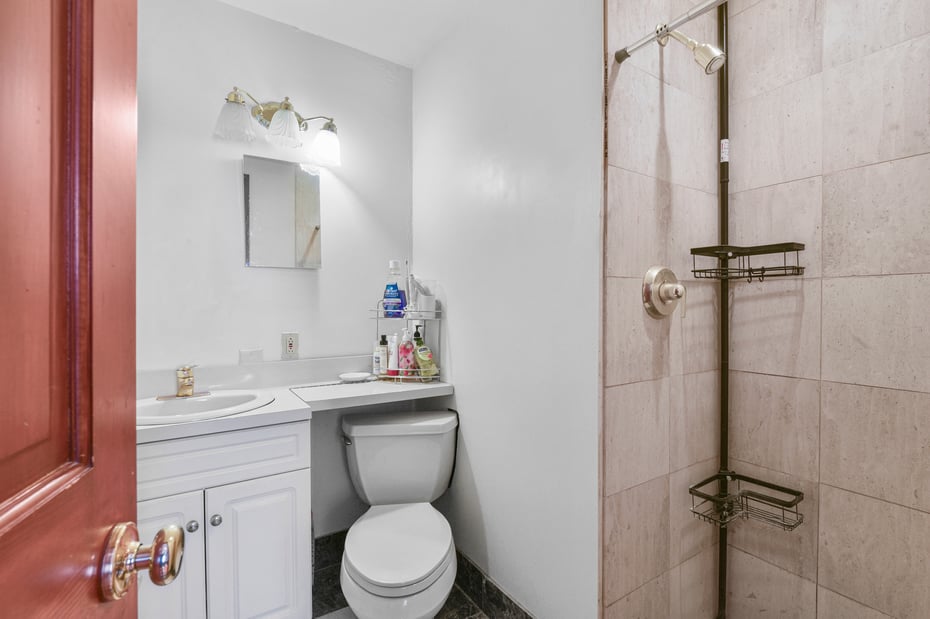 115 E 61st Street  #4C Photo 25