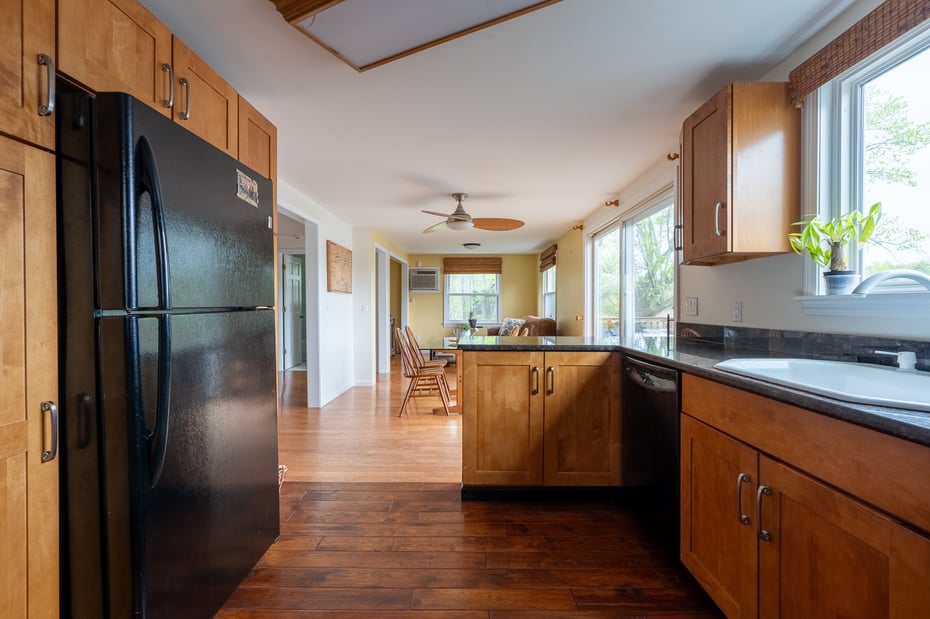 15 Sunrise St Photo 5