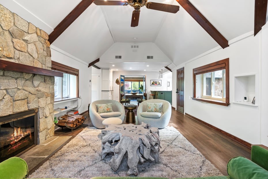 8 Morgan Road Photo 24
