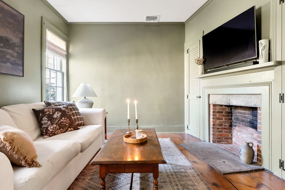 151 Neipsic Road Photo 15