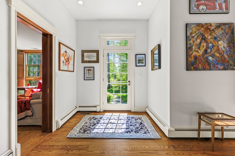 158 Mead Street Photo 3