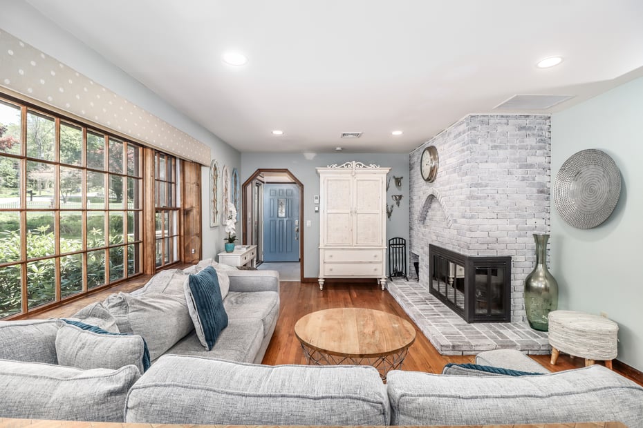 6 Brookdale Lane Photo 3