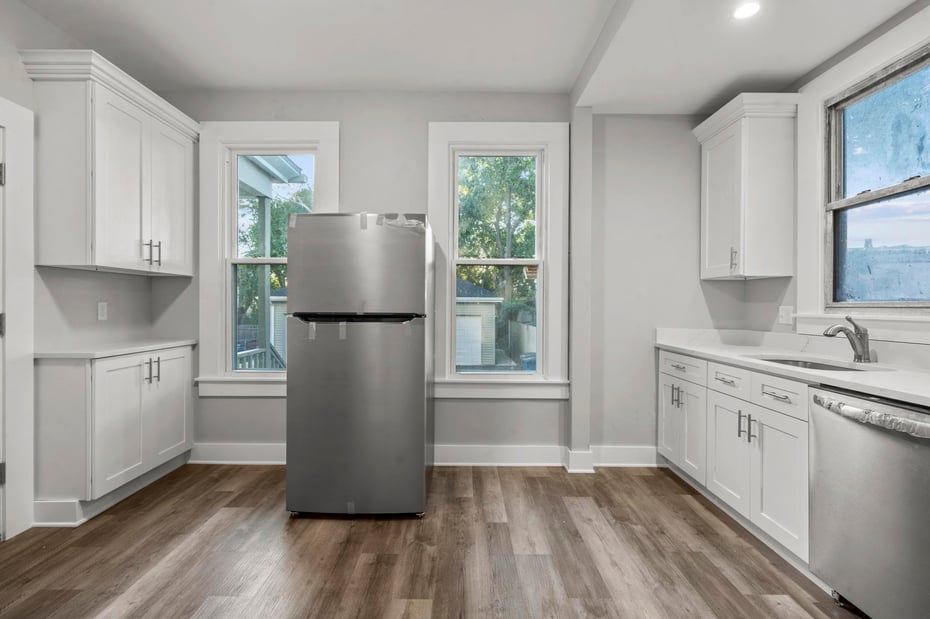 548 Ferry Street  #1 Photo 4