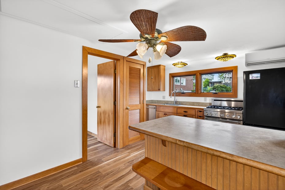 698 Mulberry Point Road Photo 14