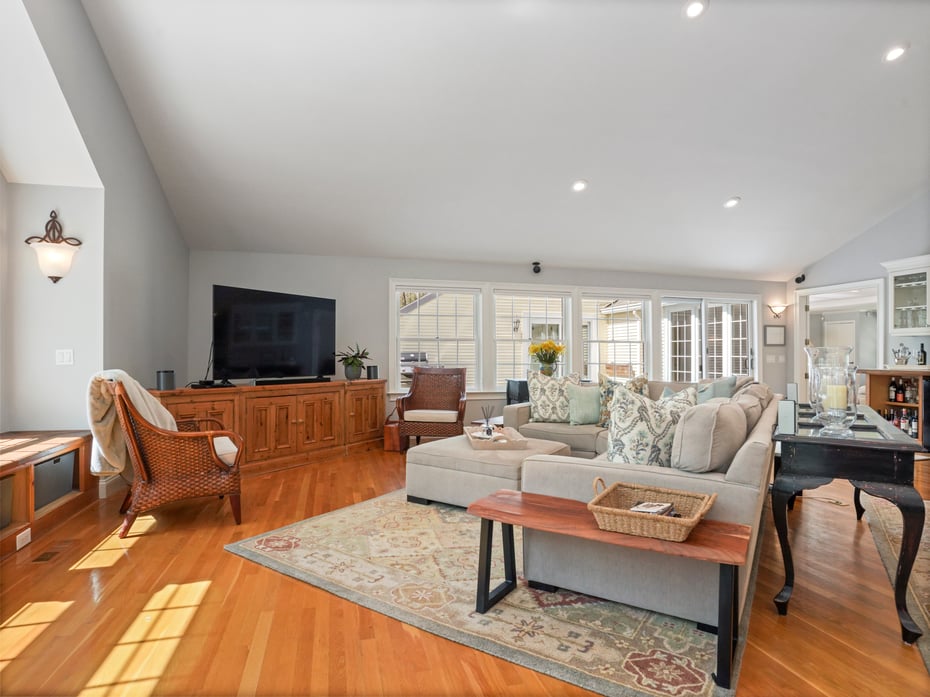 143 Old Boston Road Photo 8