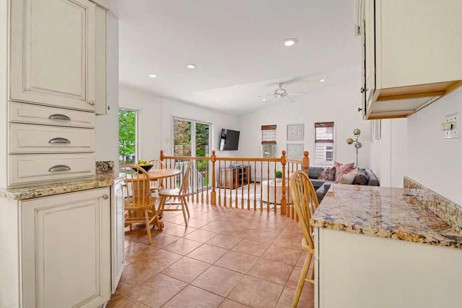 73 Oxbow Road Photo 9