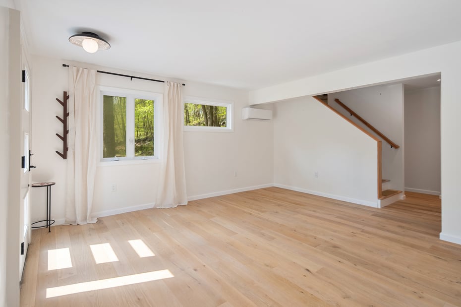 5 S Bedford Road Photo 26