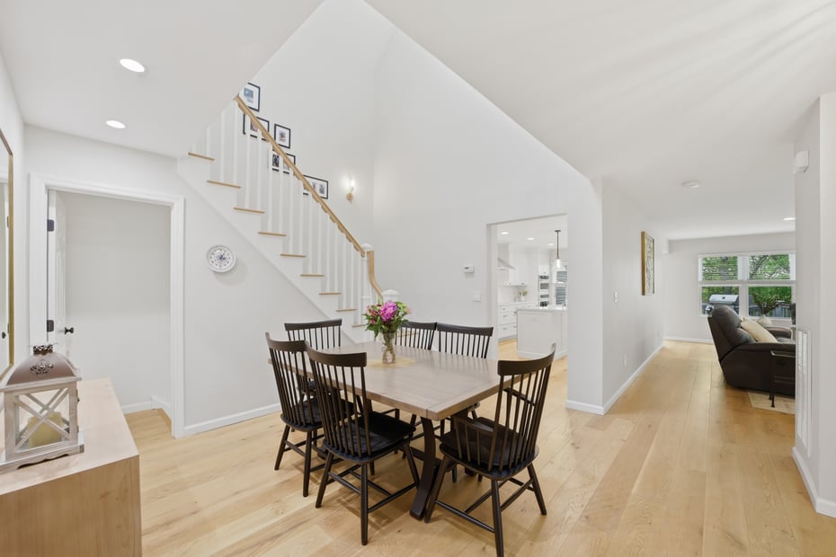 7 Guilford Circle Photo 7