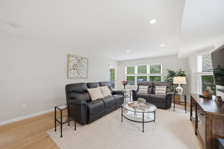 7 Guilford Circle Photo 9