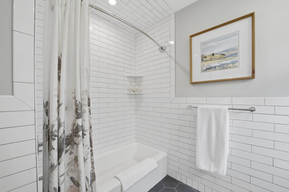 7 Guilford Circle Photo 19