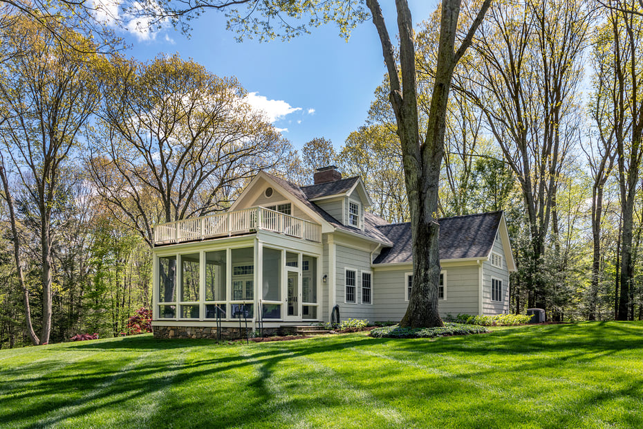 18 Curtis Road Photo 3