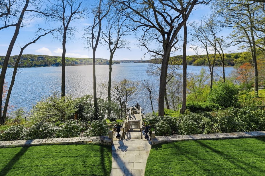 77 Joshua Lane Photo 4