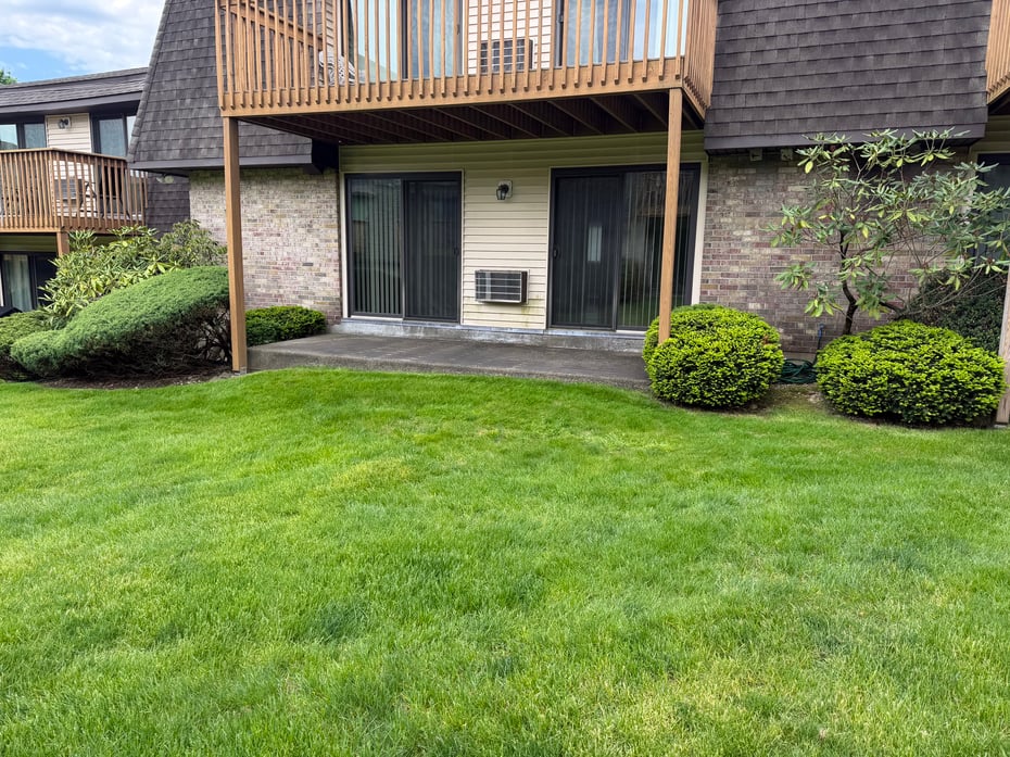 180 Colonial Road  #APT A2 Photo 2