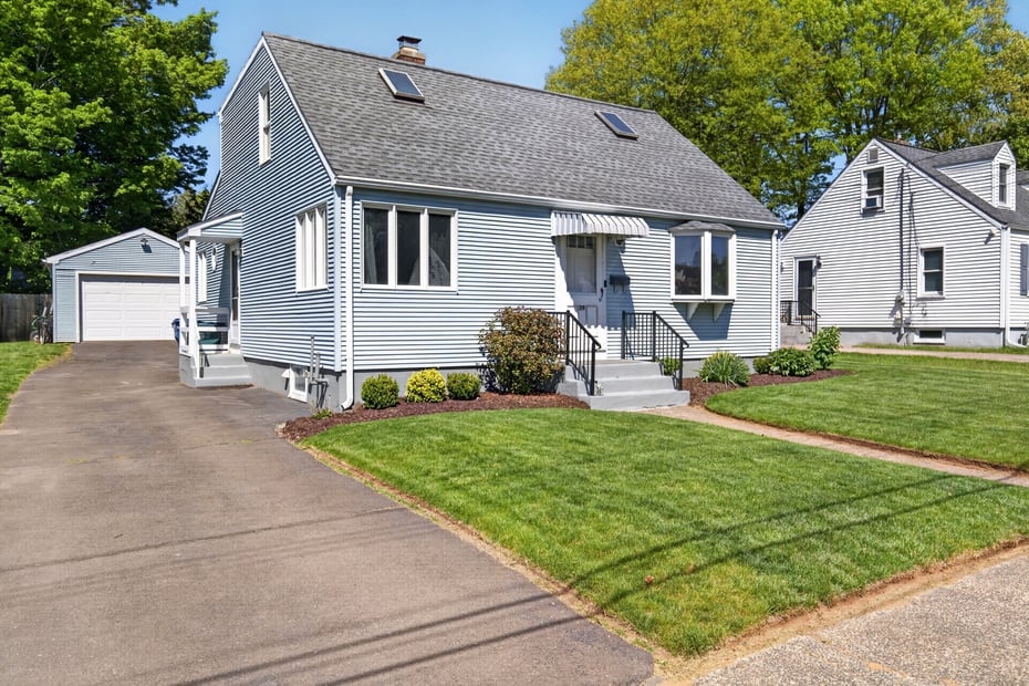 39 Westview Street Photo 1