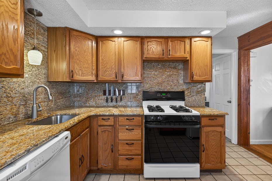 39 Westview Street Photo 10