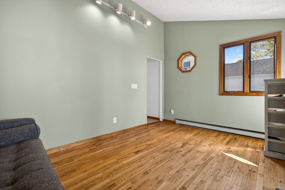 39 Westview Street Photo 12